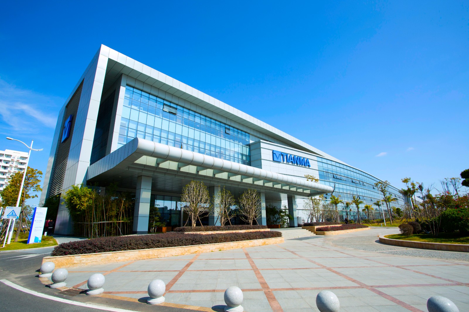 资讯 | 蓝思科技将成为苹果AR/VR头显玻璃核心供应商；深天马A：已规划业界最先进CFOT技术；比亚迪、中国石化等投资先导薄膜