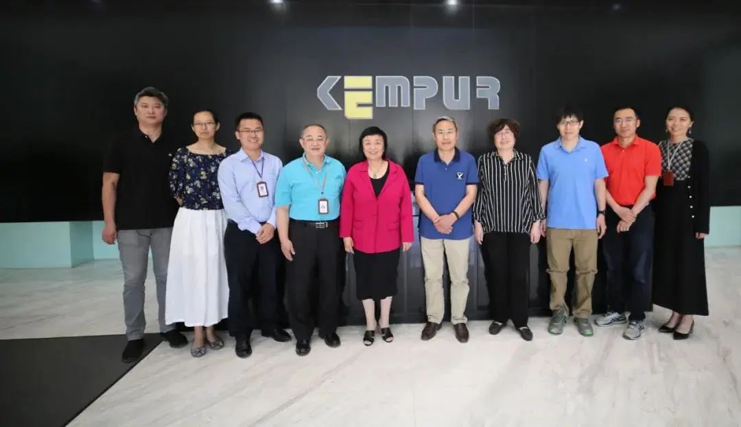 中国半导体光刻胶产业"拓荒者" | 记彤程新材首席科学家、科华董事长陈昕