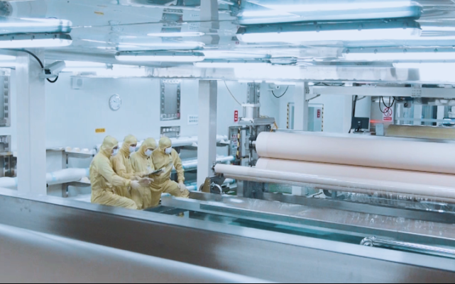 逆势崛起，杉杉偏光片如何成了“金娃娃”？